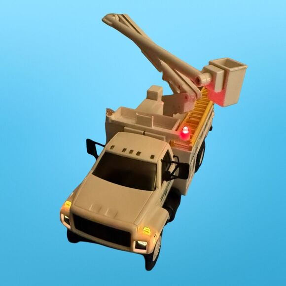 1995 DG PRODUCTIONS NSP Electric Utility Bucket Truck Reddy Kilowatt Flame Logo - Picture 5 of 9